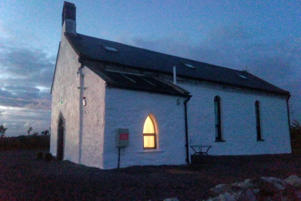 The Burren Art Gallery Built In 1798 Villa Tubber Kültér fotó