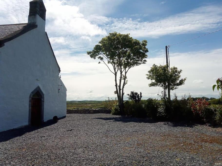 The Burren Art Gallery Built In 1798 Villa Tubber Kültér fotó